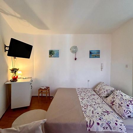 Bright And Charming Studio Apartment Rijeka Luaran gambar